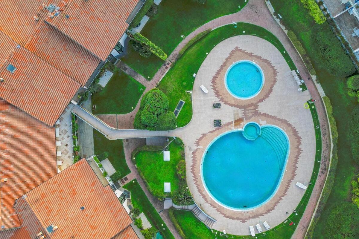 Vista E Piscina - Di Design A Desenzano Appartamento Desenzano del Garda