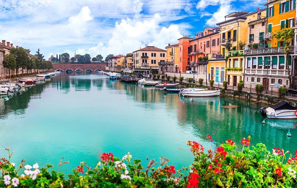 Vista E Piscina - Di Design A Desenzano Appartamento *