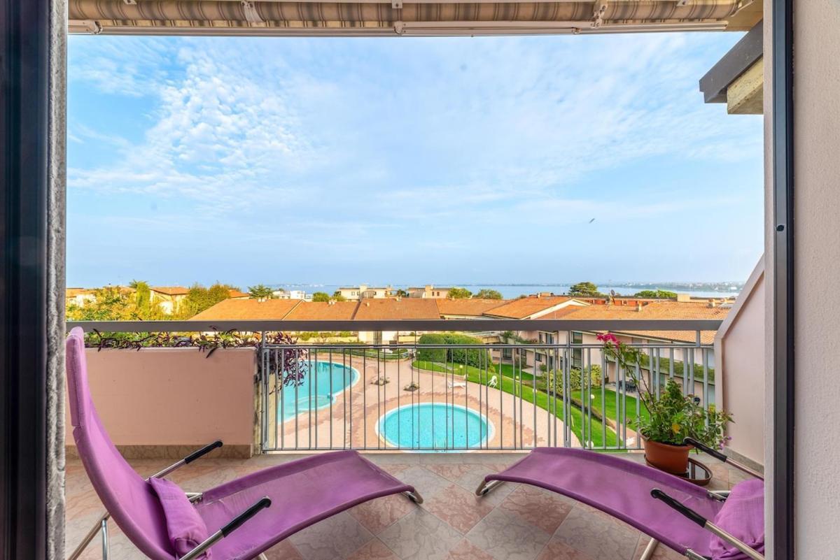 Vista E Piscina - Di Design A Desenzano *